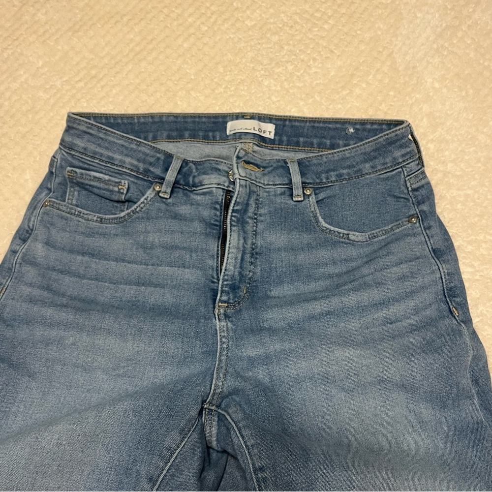 Loft Womens Skinny Jeans Good Condition Distressed Jeans Denim Size 10 - Picture 3 of 3